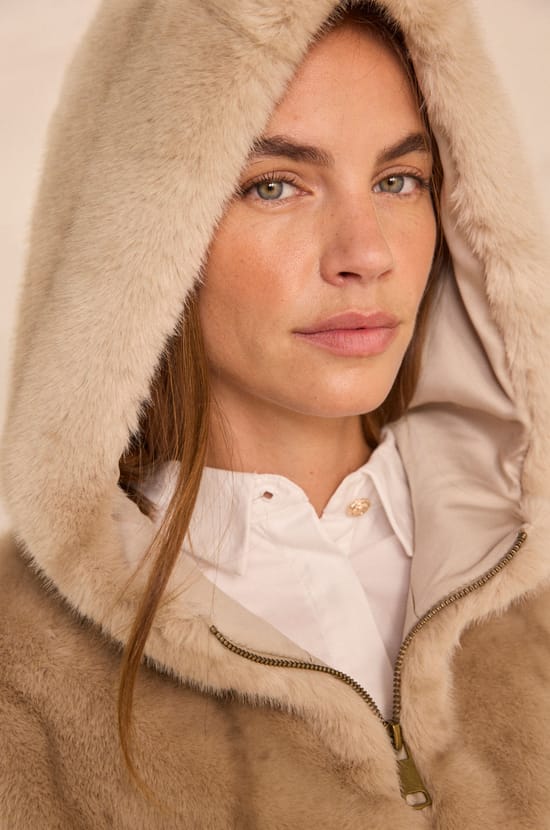 Light taupe scarf ROXIE;${refinementColor}