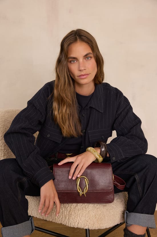 LEON leather shoulder bag;${refinementColor}