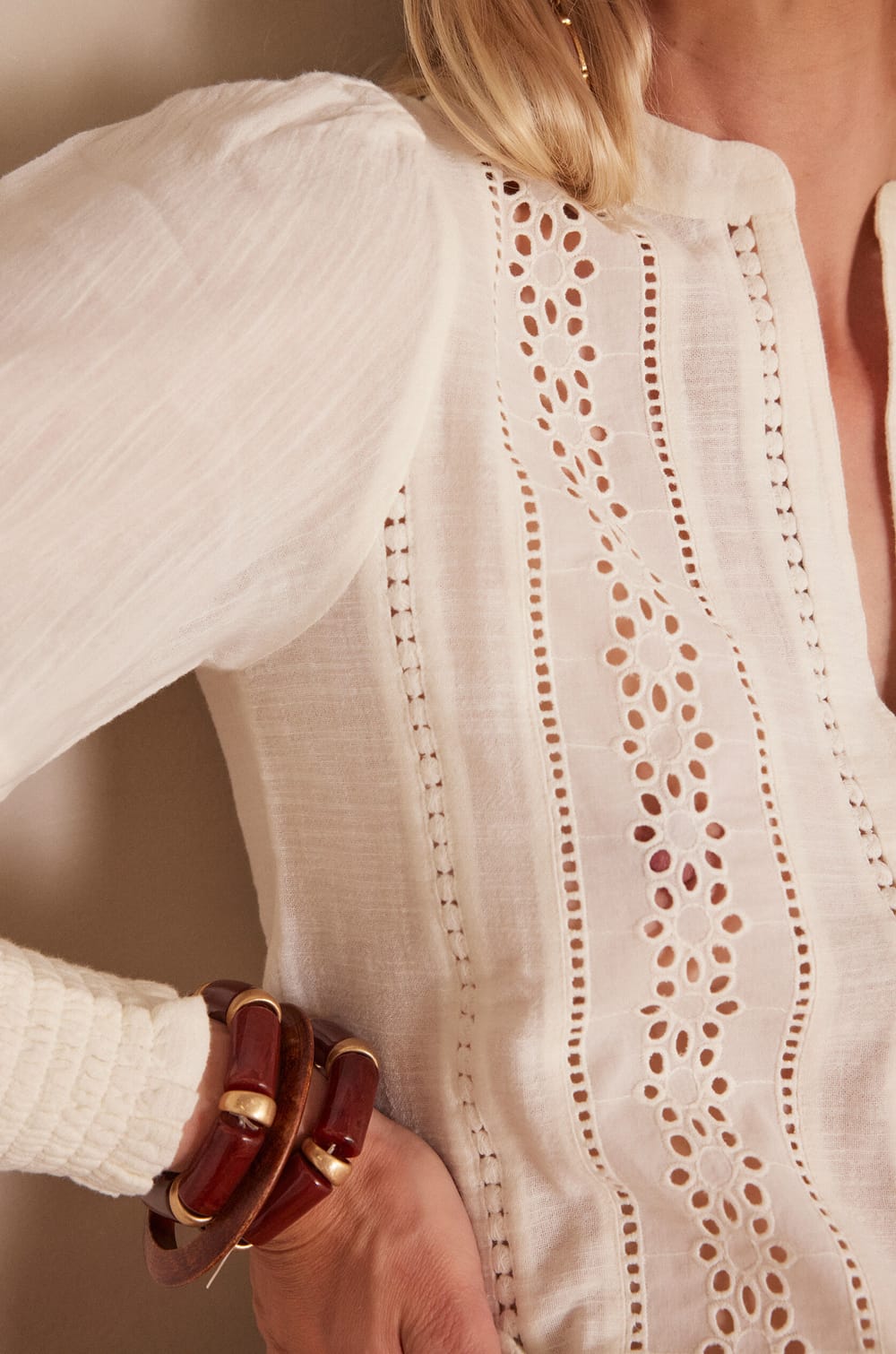 Blouse BAILA;${refinementColor}