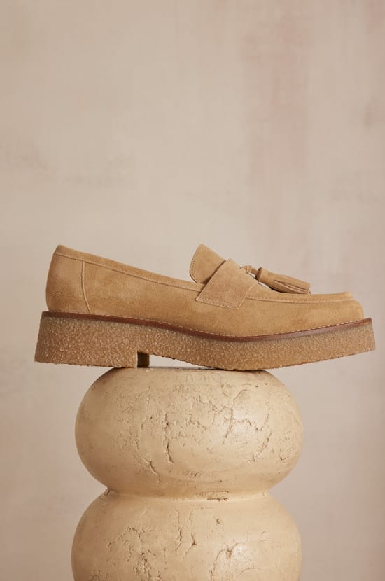 VICTOR Loafers;${refinementColor}