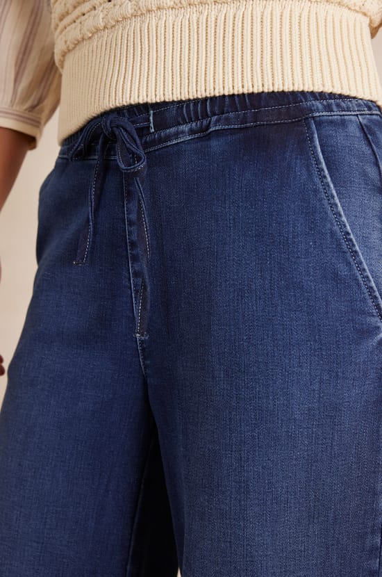 MALO denim joggers;${refinementColor}