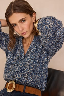 Blouse met arabeskpatroon DOLCE;${refinementColor}