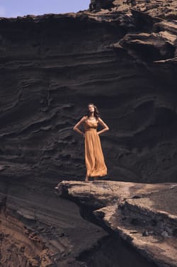 Flowy strapless dress PASSION;${refinementColor}