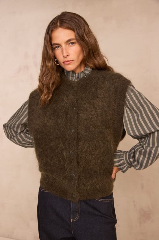 Khaki sleeveless cardigan in mixed mohair AYMIE;${refinementColor}