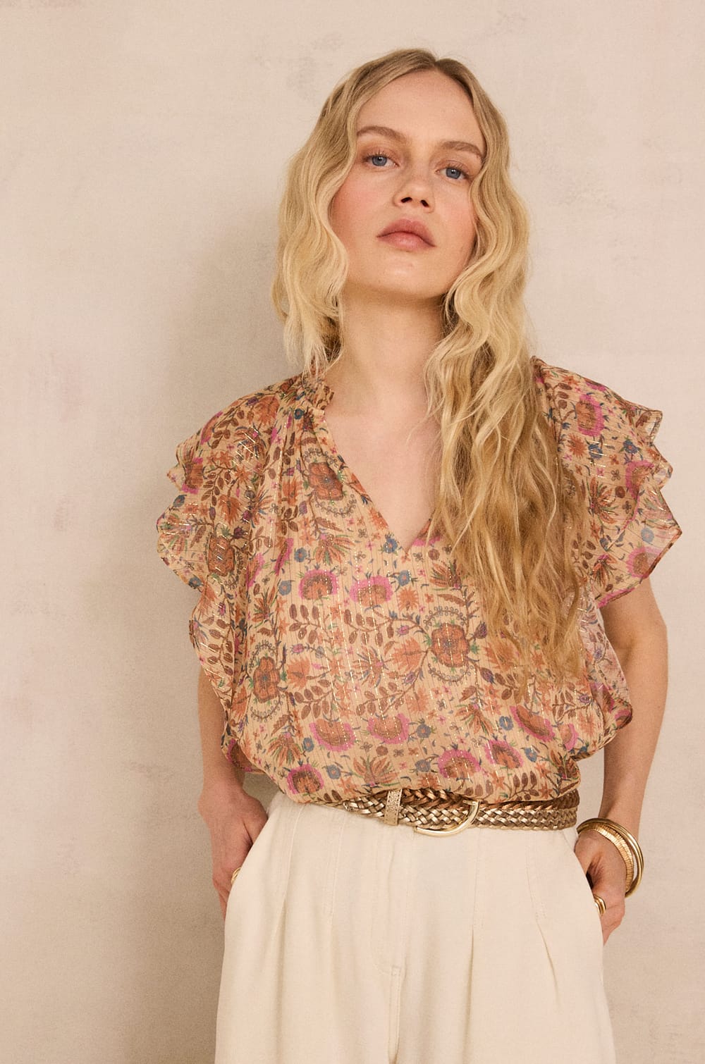 SCARLET sleeveless ruffled printed top;${refinementColor}