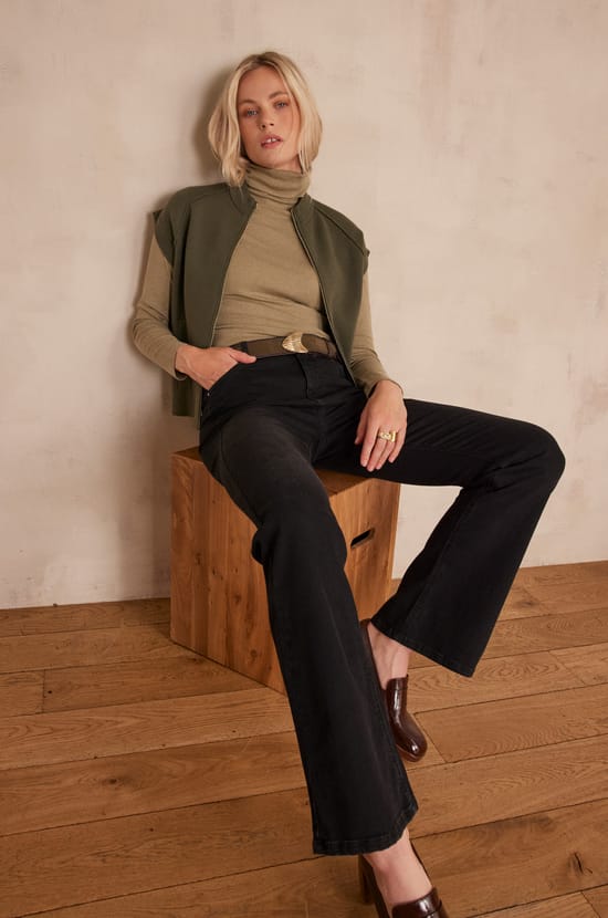 LILY bootcut jeans in cotton;${refinementColor}