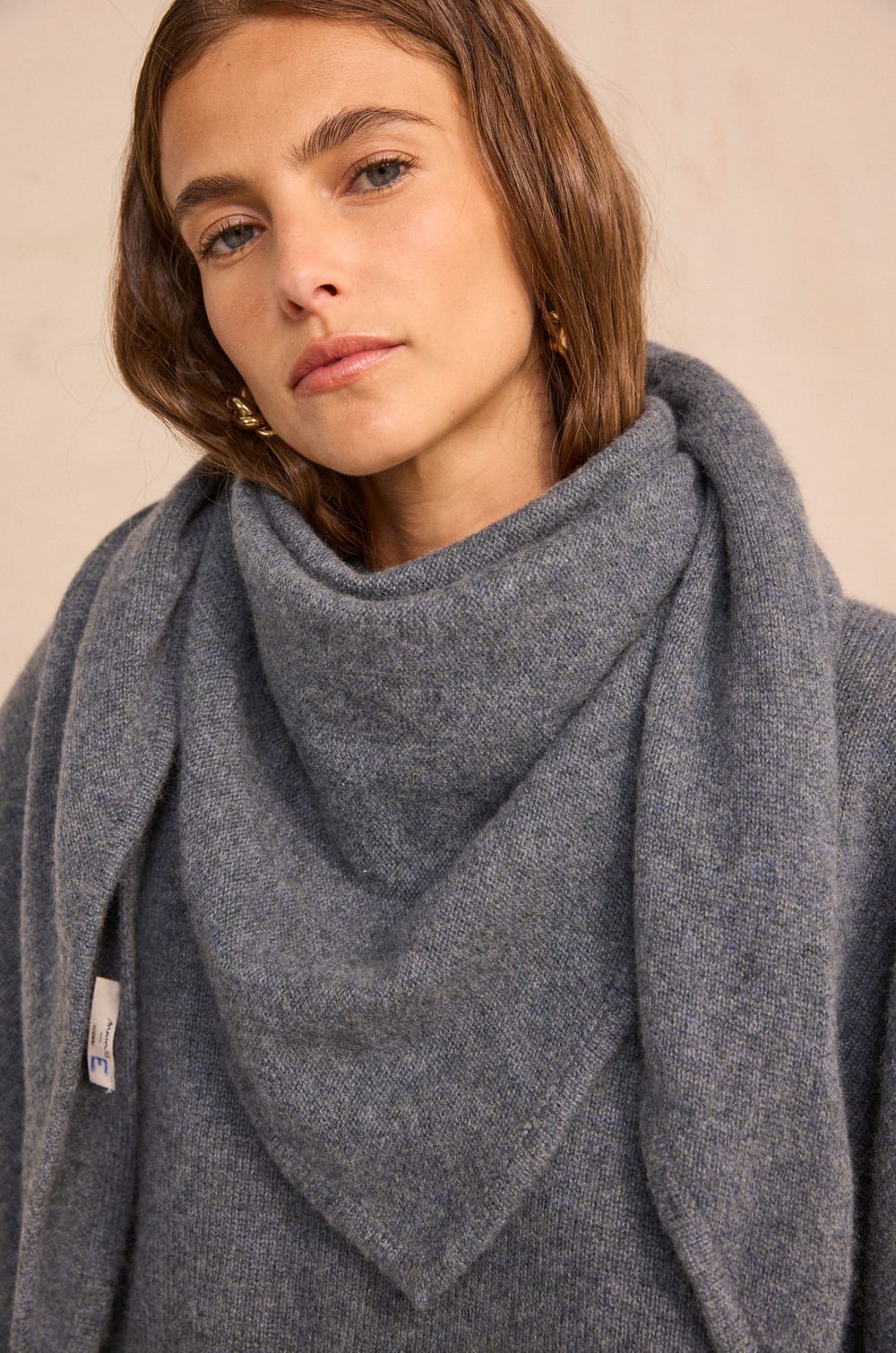 RACHELLE cashmere scarf;${refinementColor}