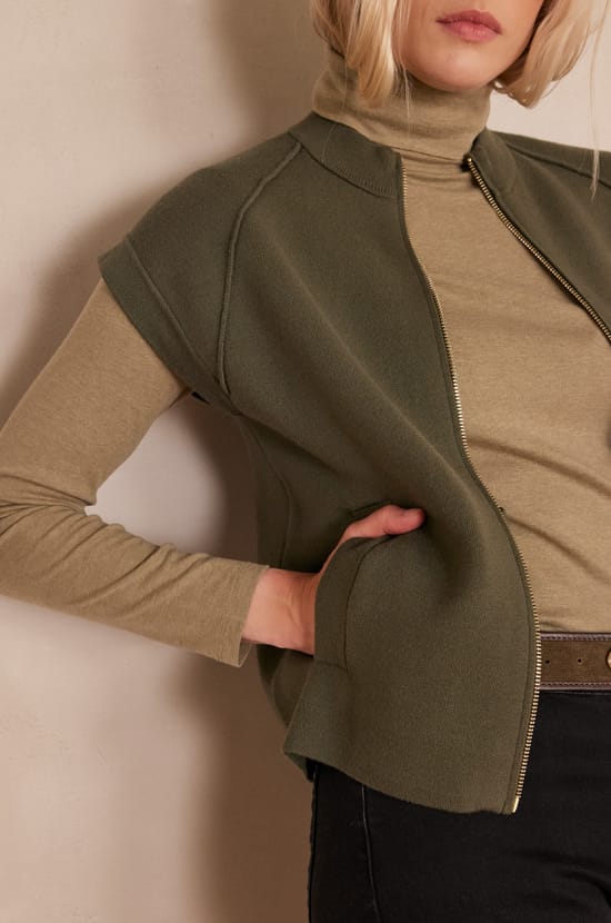 BATISTA Sleeveless Jacket;${refinementColor}