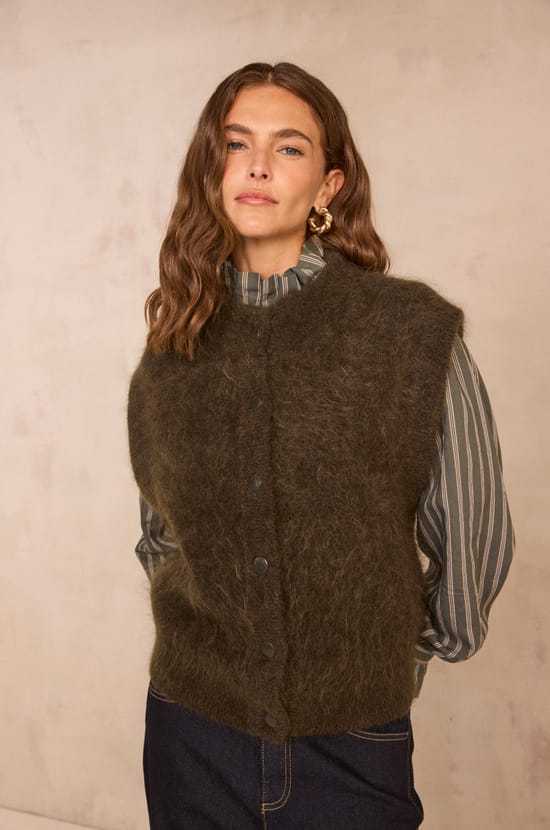 Khaki sleeveless cardigan in mixed mohair AYMIE;${refinementColor}