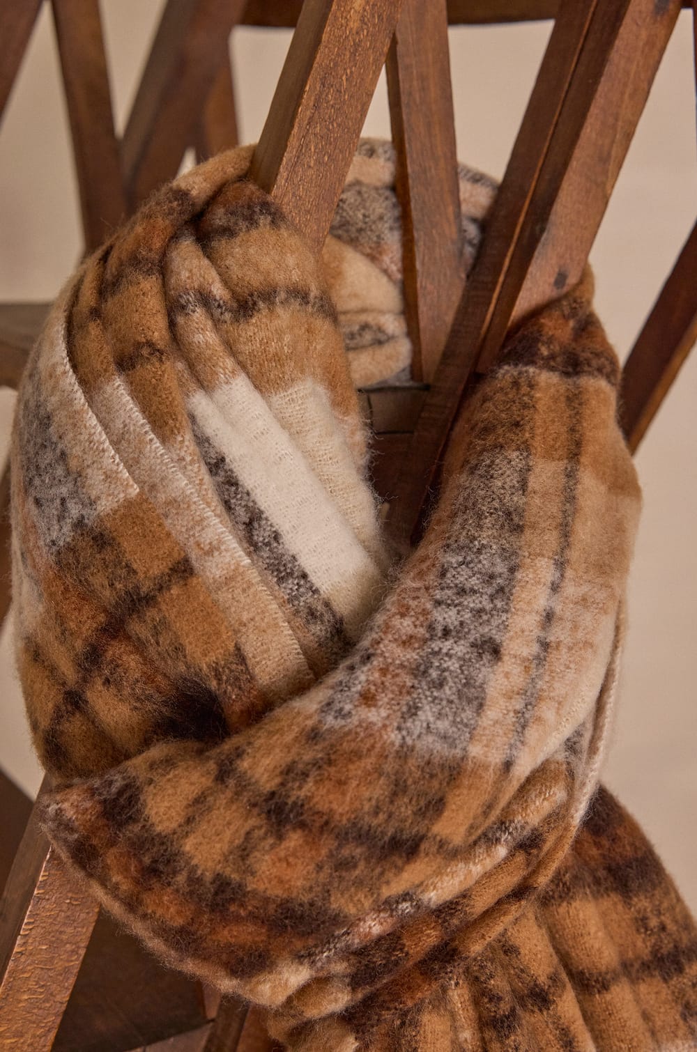 Écharpe à carreaux TRISTAN;${refinementColor}