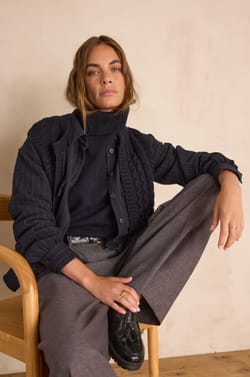 BIXENTE sleeveless cardigan in wool;${refinementColor}