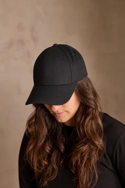 Casquette KIM;${refinementColor}