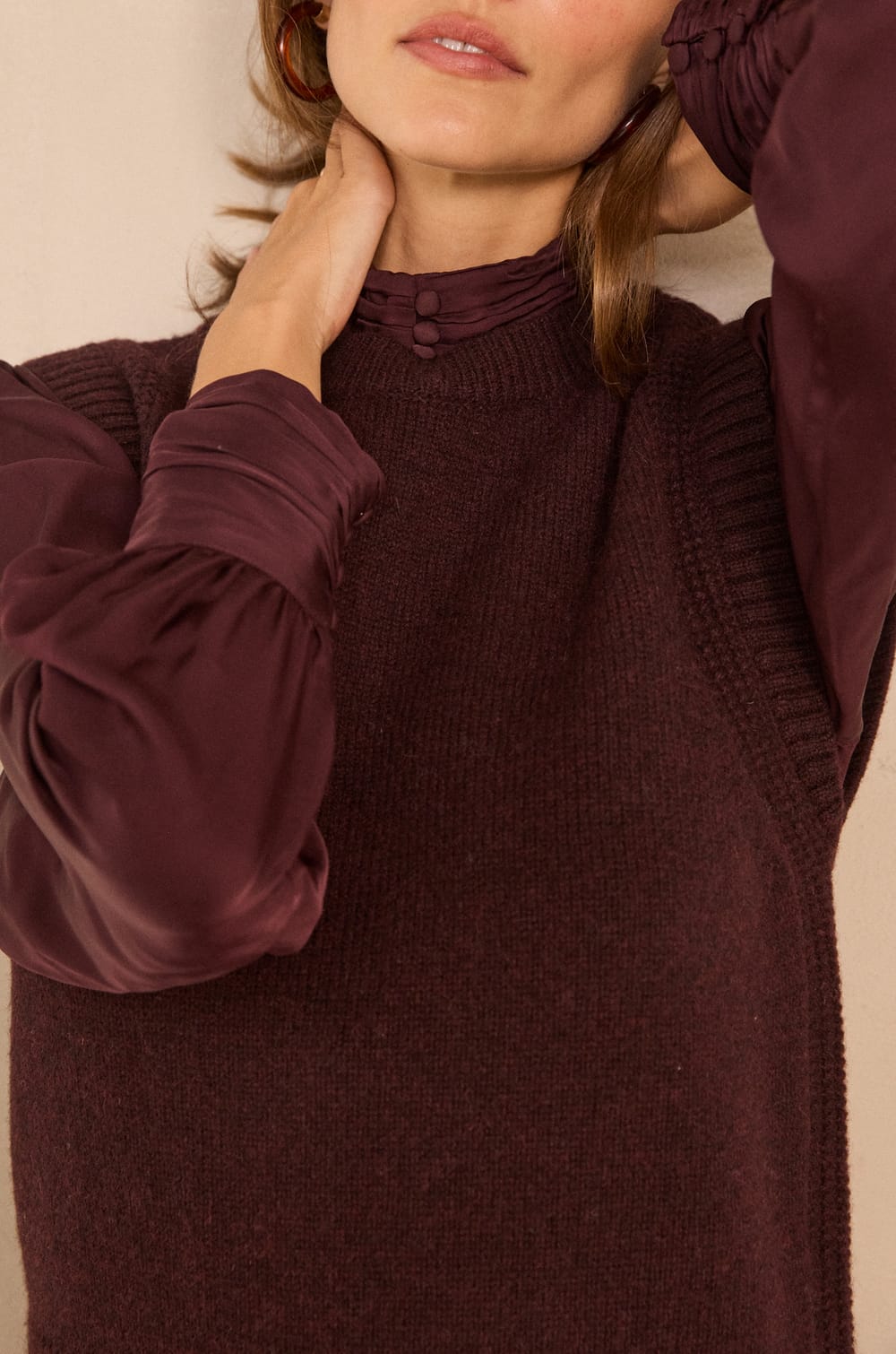 Sleeveless wool sweater ANOUK;${refinementColor}