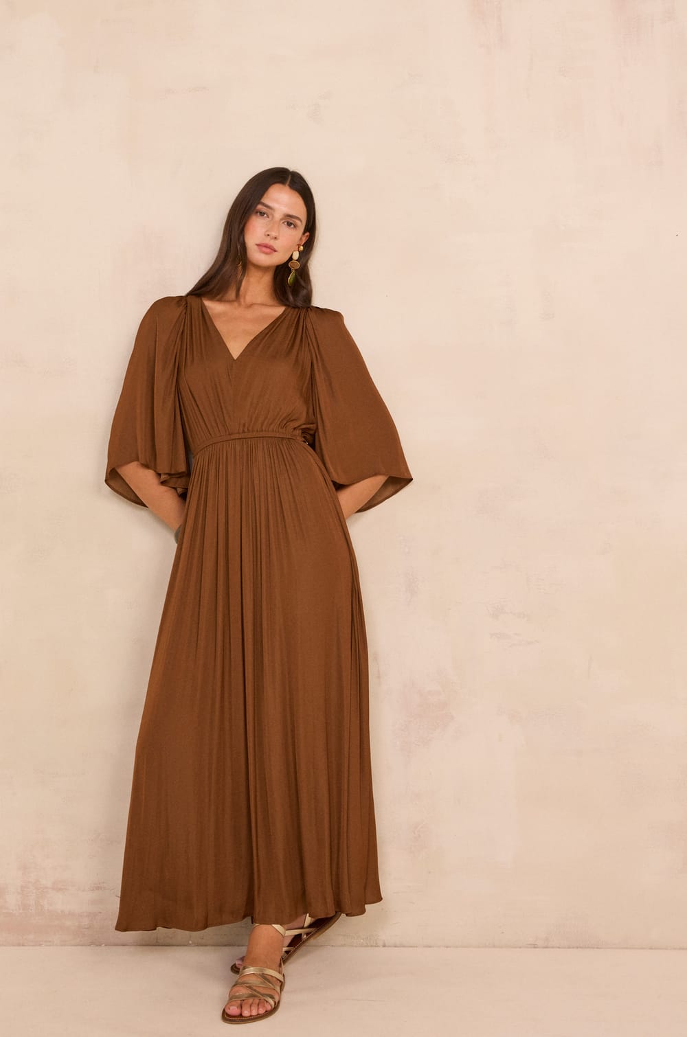 Fluid dress with 3/4 sleeves PERLA;${refinementColor}