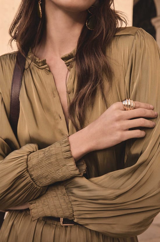 Satin blouse with puff sleeves DEESSE;${refinementColor}