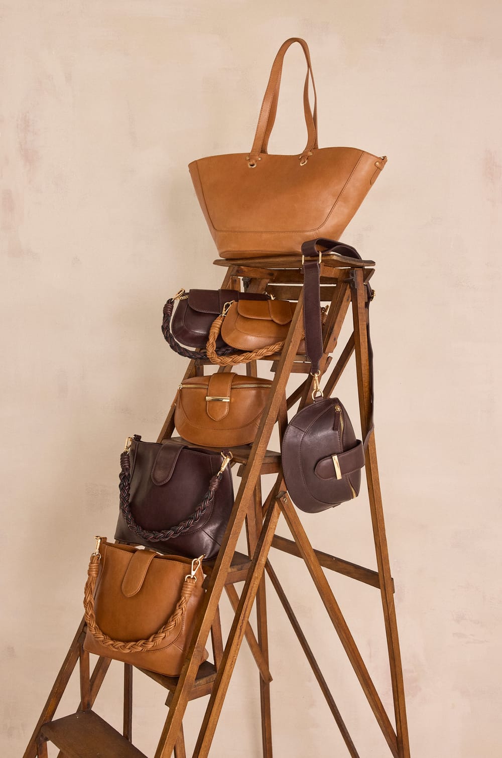 100% leather bag MARCEL MINI;${refinementColor}