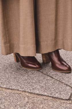OWEN leather heeled ankle boots;${refinementColor}