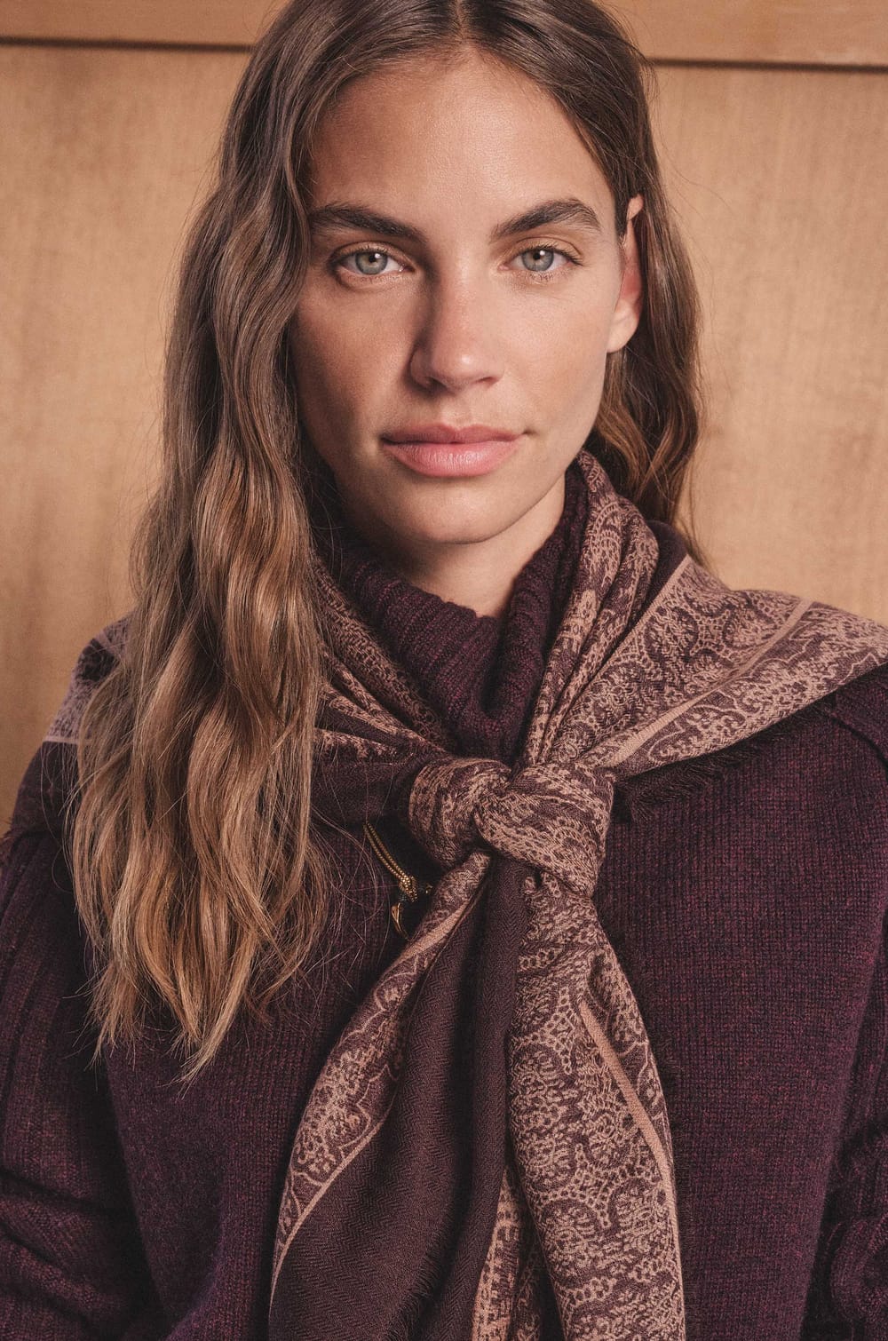 Édition Octobre Rose - Foulard TAMINE en 100% laine;${refinementColor}