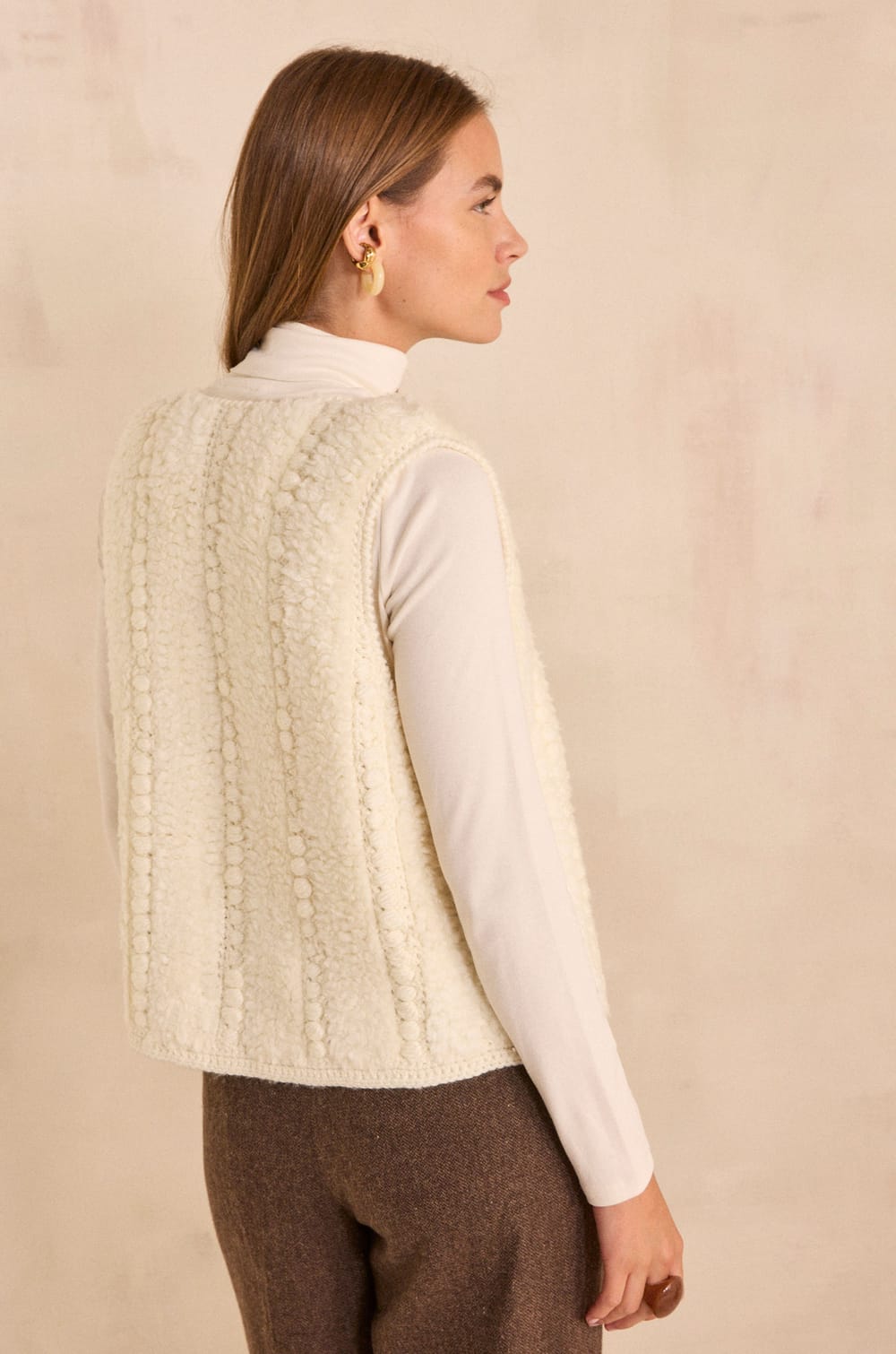 Ecru sleeveless mixed wool vest ARNO;${refinementColor}