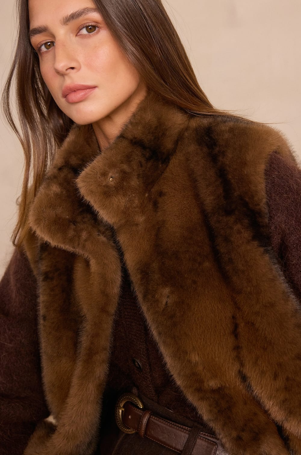 SUZANNE Fluffy Sleeveless Cardigan;${refinementColor}