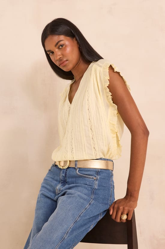 Blouse brod&eacute;e sans manches en coton MARA;${refinementColor}