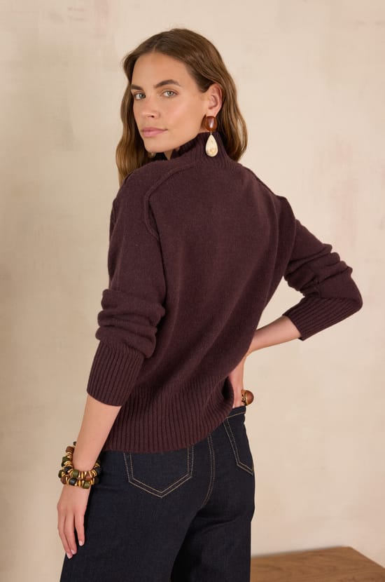BRADLEY jumper in 100% cashmere with high neck;${refinementColor}