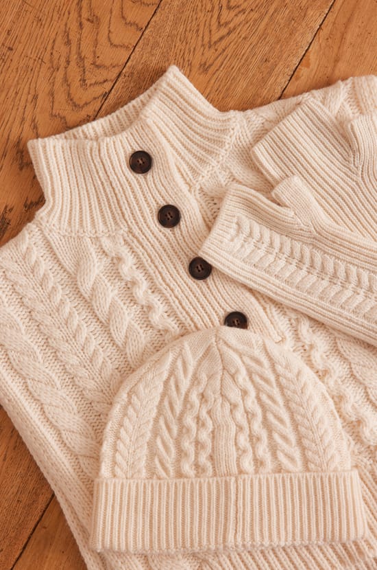 Bonnet HOCHE en maille torsadée;${refinementColor}