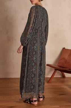 Robe LIVIANA;${refinementColor}