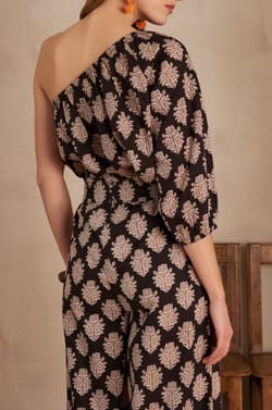 Asymmetric cotton blouse CHOULDER;${refinementColor}