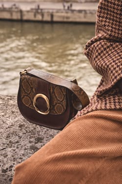 VALENTIN cowhide leather bag;${refinementColor}