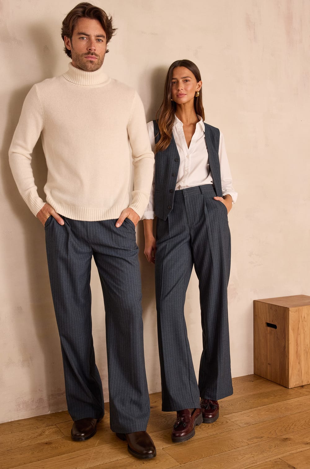 Gilet sans manches de tailleur &agrave; rayures unisexe AVENTUREUX;${refinementColor}