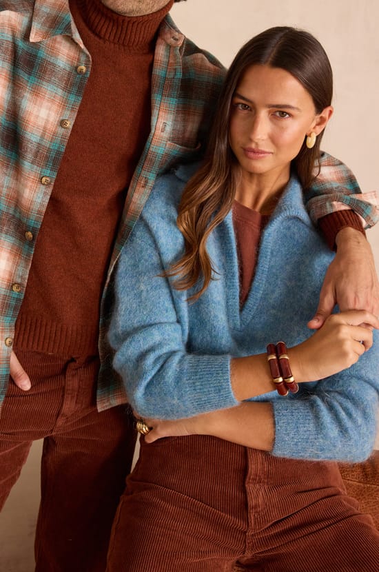 FLANEUR unisex V-neck jumper in mohair and wool;${refinementColor}