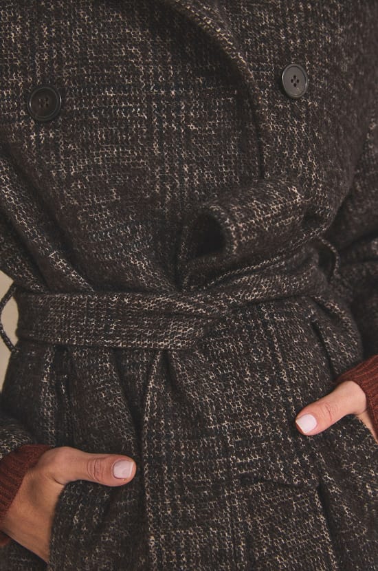 Long belted coat in blended wool DJOVANNI;${refinementColor}
