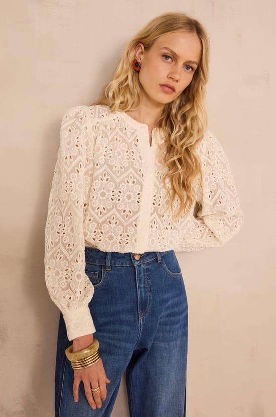 Long sleeve embroidered blouse CAMOMILE;${refinementColor}