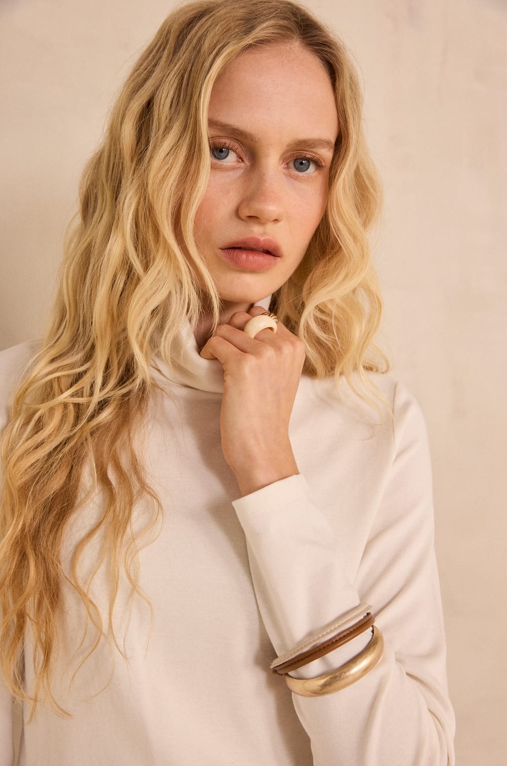 Ferguie modal cotton turtleneck T-shirt;${refinementColor}