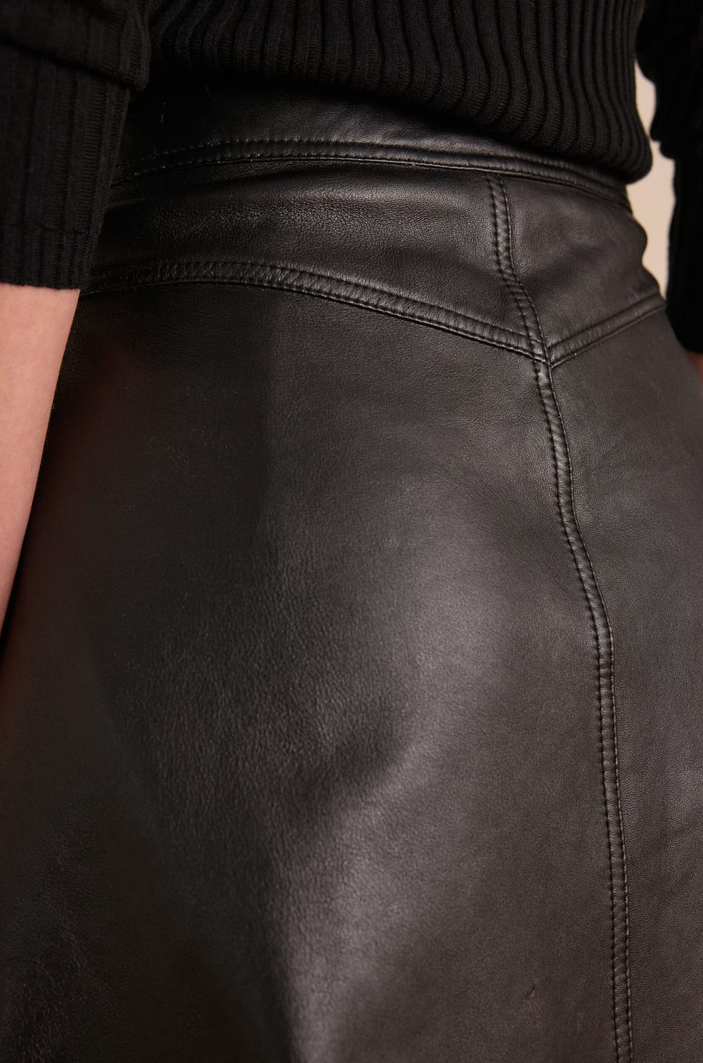 Jupe CLEMENCE en cuir;${refinementColor}