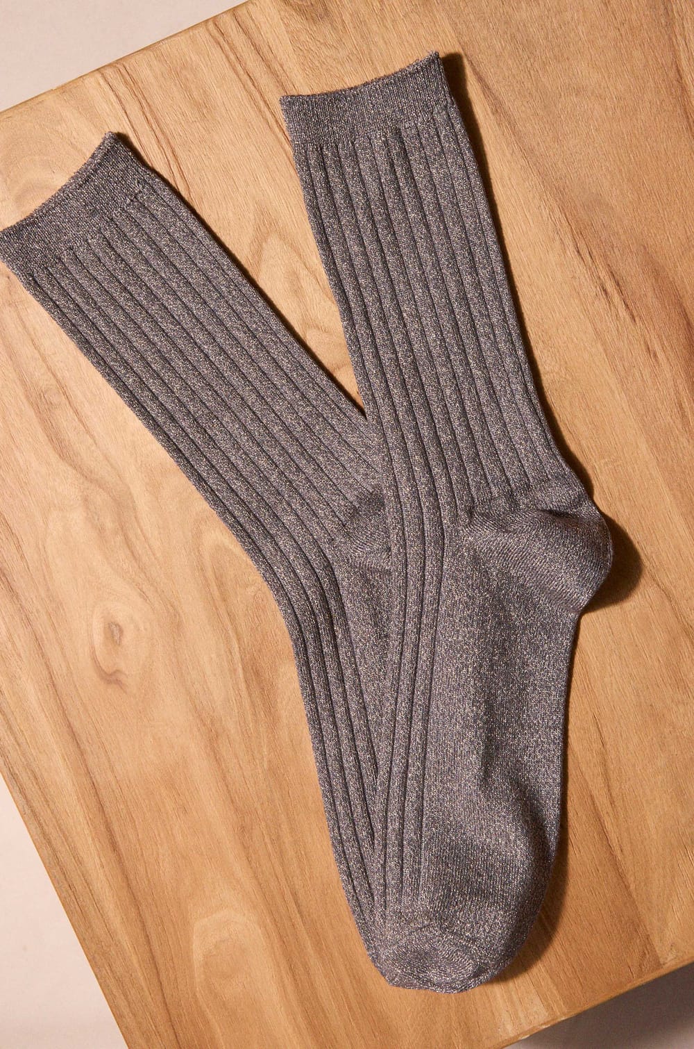 Gray striped socks FEVER;${refinementColor}