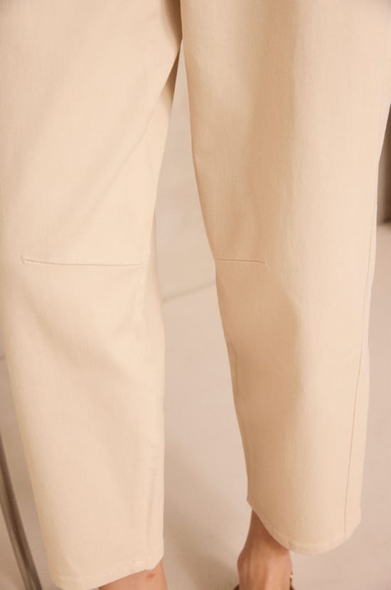 ROBINSON balloon cut trousers;${refinementColor}