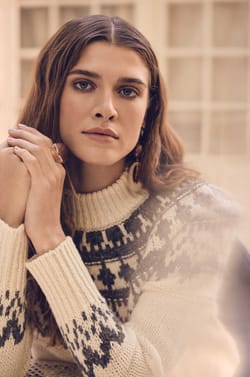 Unisex turtleneck jumper in TEMERAIRE wool;${refinementColor}