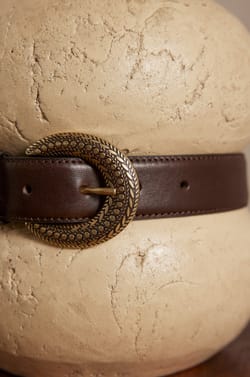 NINA leather belt;${refinementColor}