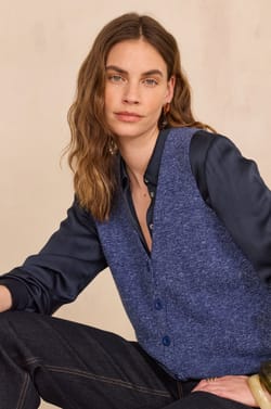 CARLA shirt;${refinementColor}