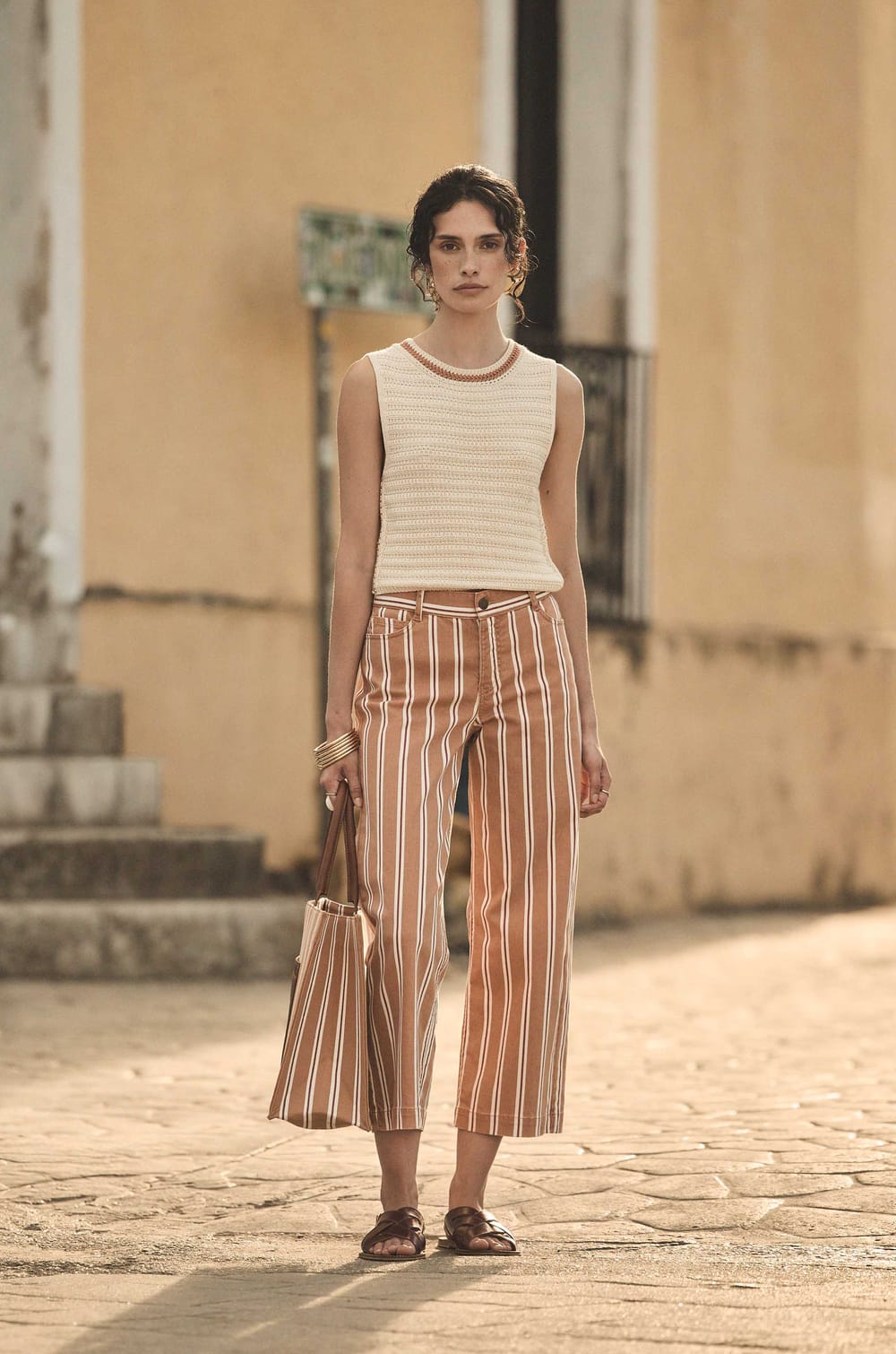 Pink striped cropped wide-leg pants;${refinementColor}