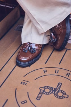 VALENTIN leather loafers;${refinementColor}