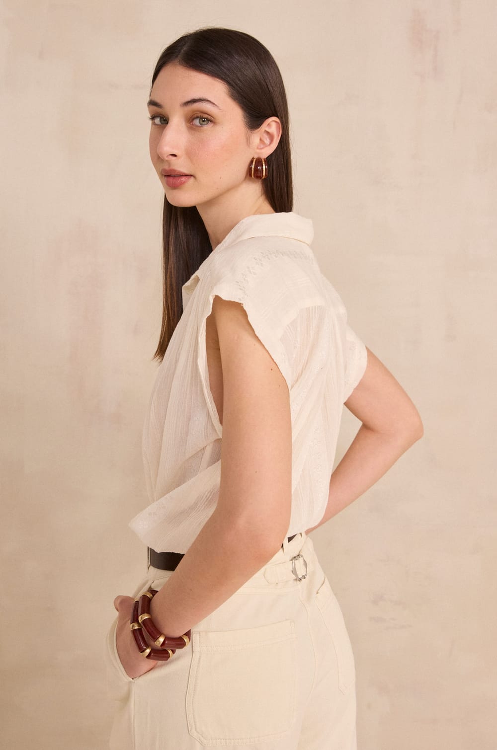 Short-sleeved embroidered blouse in mixed cotton DERRY;${refinementColor}