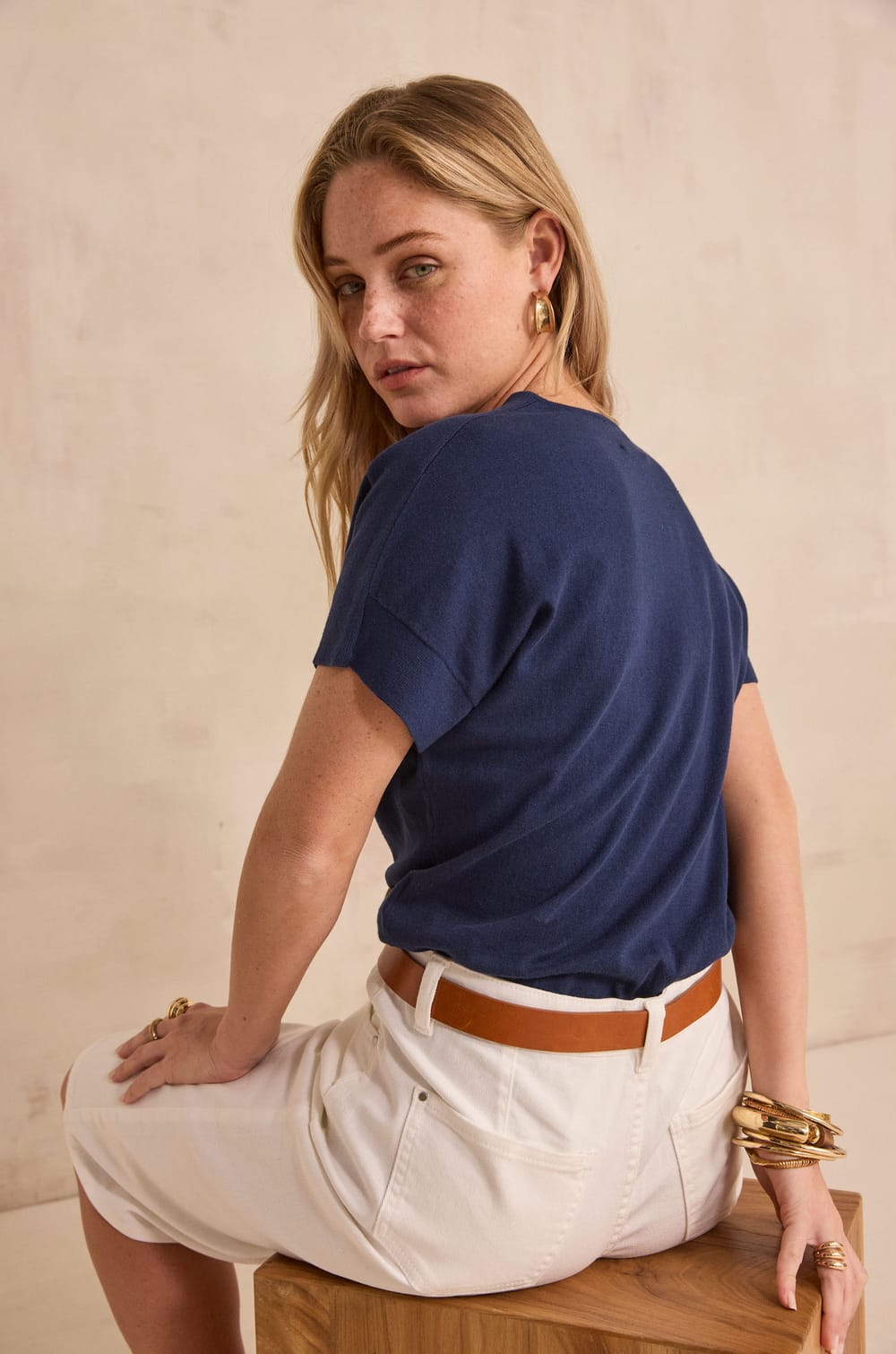 Pretty short-sleeved cotton top;${refinementColor}