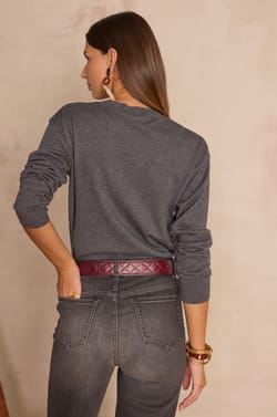 BOB V-neck jumper in wool;${refinementColor}