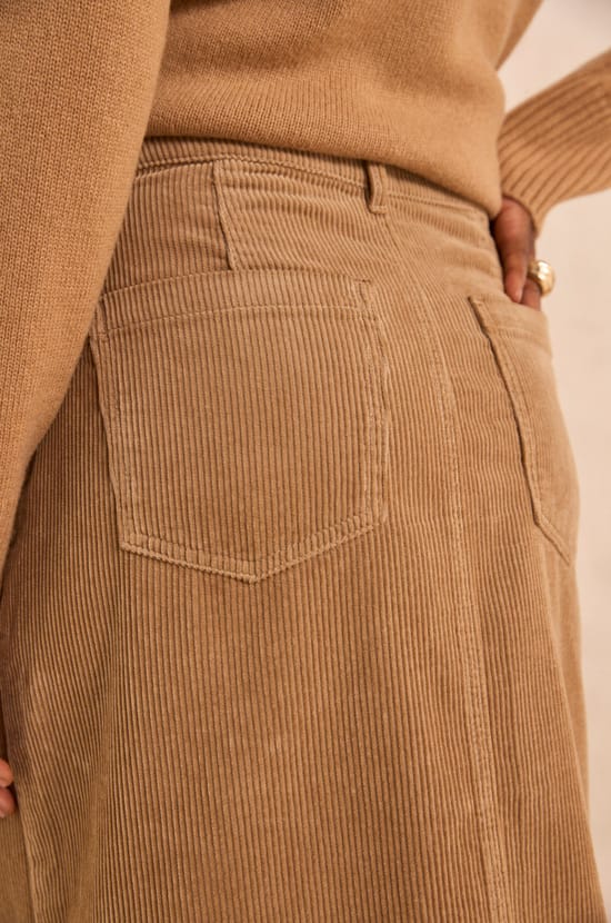 Straight corduroy skirt VAYA;${refinementColor}