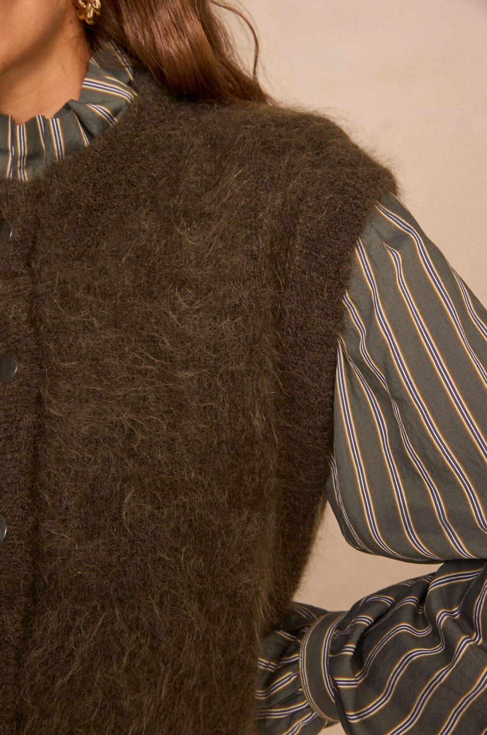 Khaki sleeveless cardigan in mixed mohair AYMIE;${refinementColor}