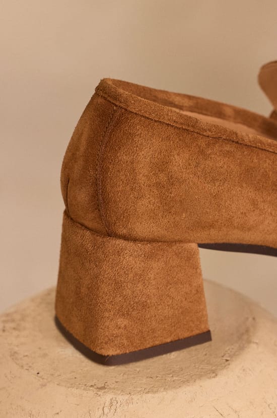 Leather loafers ARMAND;${refinementColor}