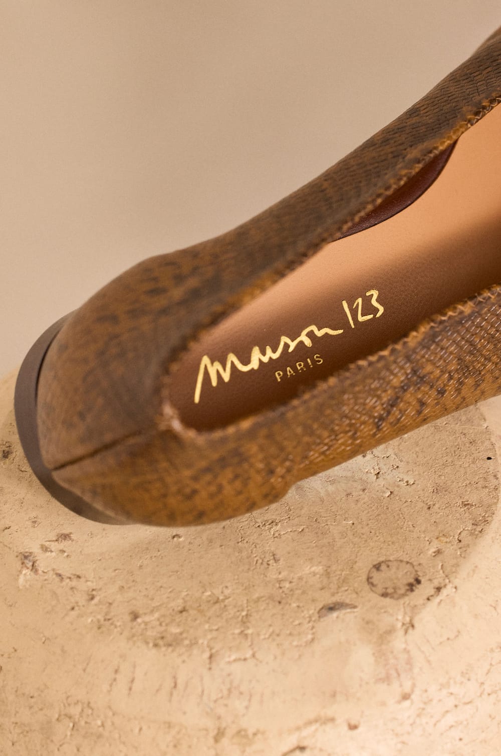 Ballerines plates en cuir MONA;${refinementColor}